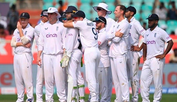 India-England: টেস্ট হারের পর আবু ধাবিতে পাড়ি দিলেন স্টোকসরা