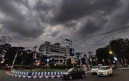 Weather Update: দক্ষিণবঙ্গ জুড়ে গুমোট গরম, আগামী সপ্তাহে ভারি বৃষ্টির সম্ভাবনা