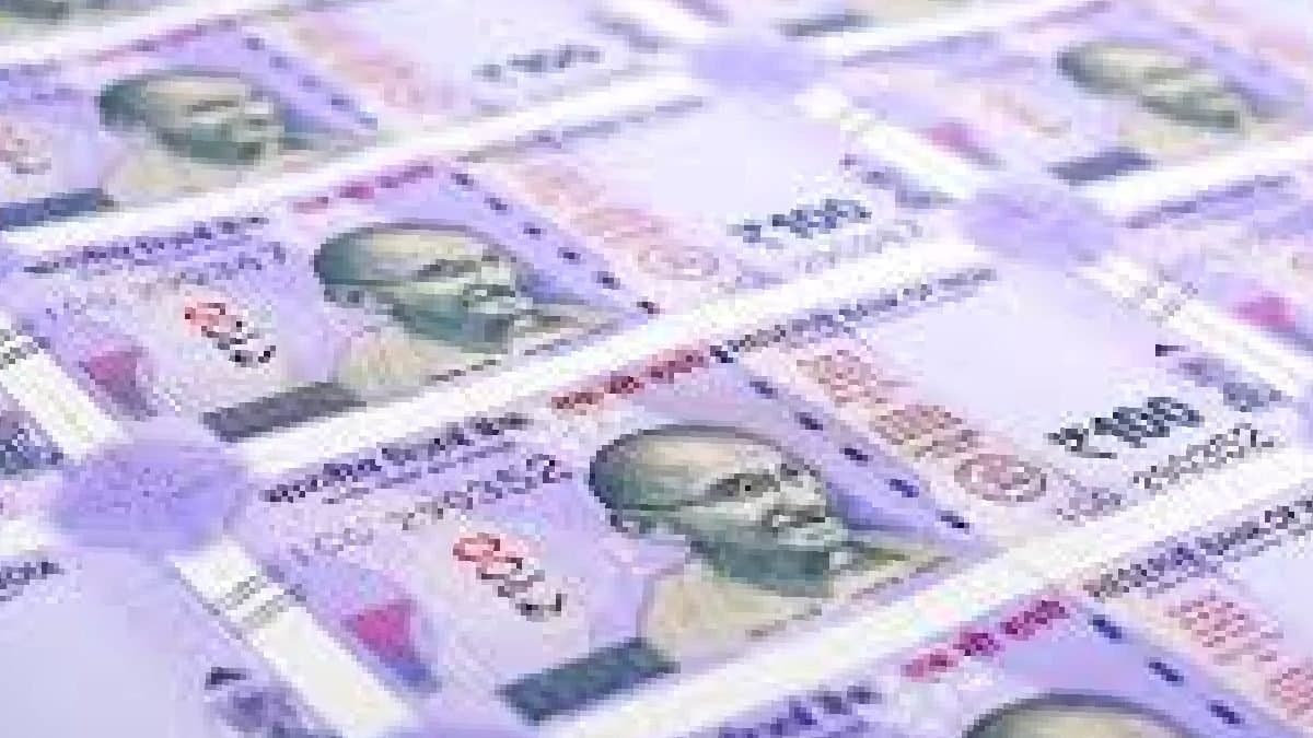 Government will give Rs 10000 every year to women gnr 