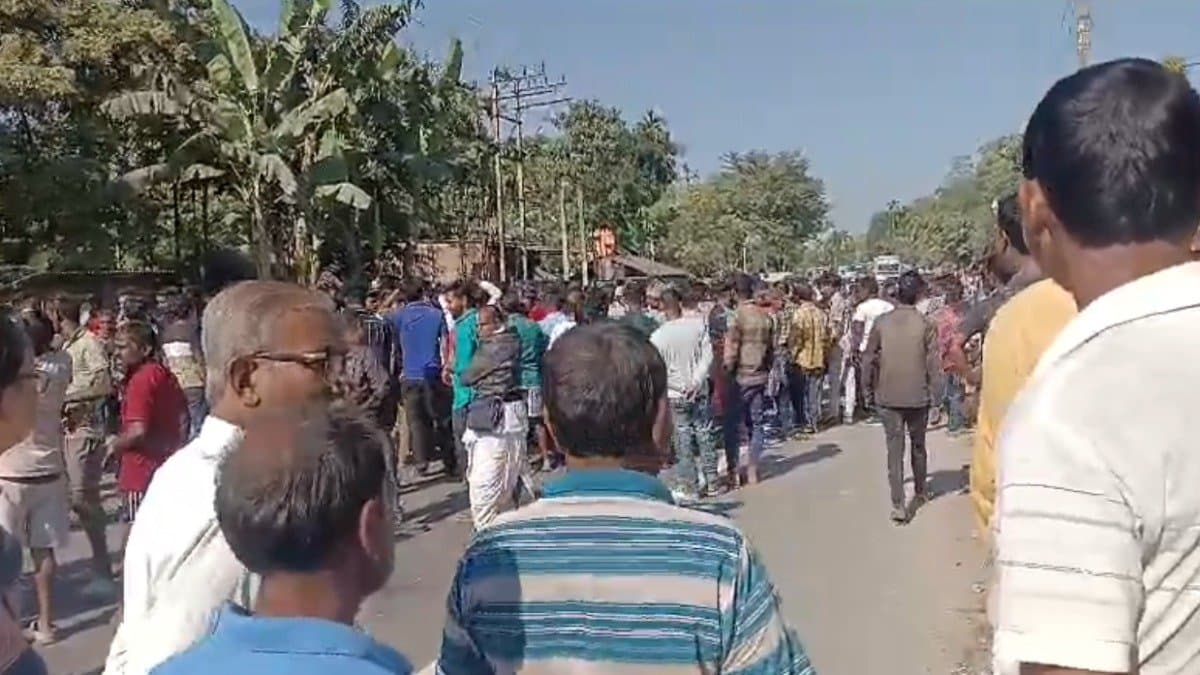 Crime against student led lathi charge with lobbying of tear gas shells in maynaguri gnr