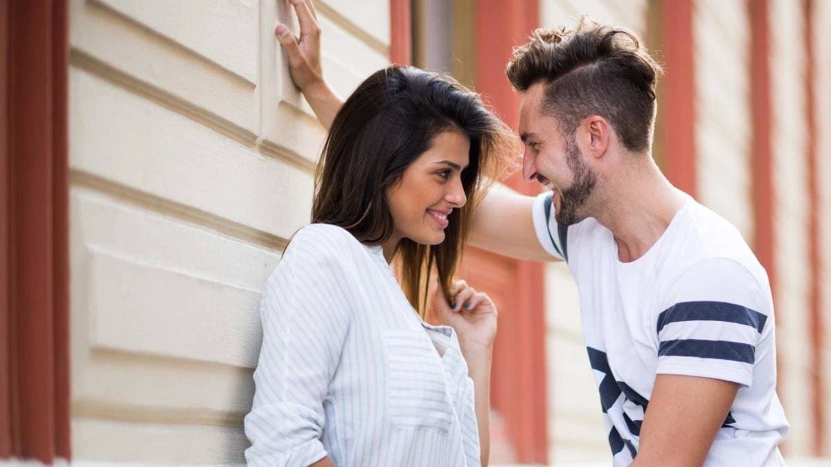 New trend of book boyfreind in tinder