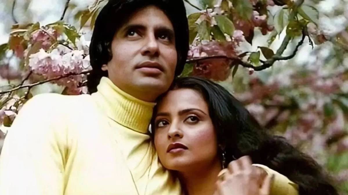 Amar Singh once recalled when Amitabh Bachchan walked out of a party after seeing Rekha