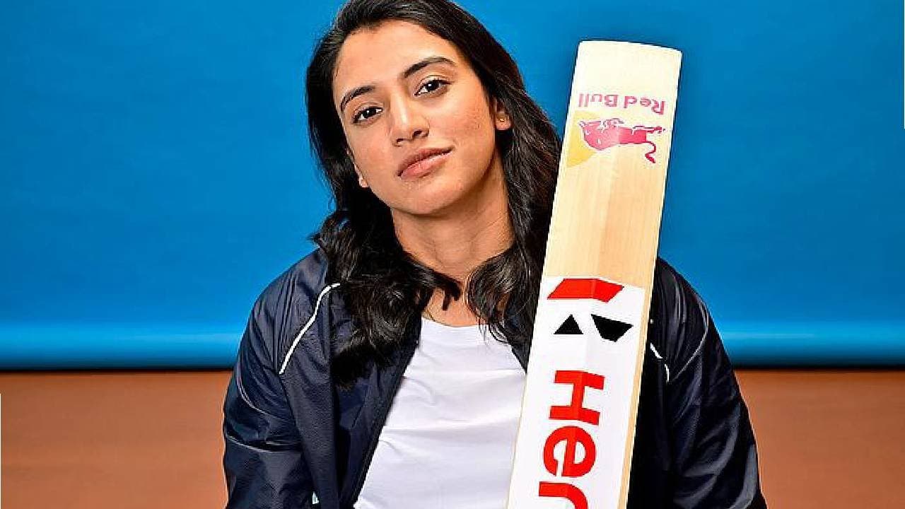 Smriti Mandhana pledges to stand behind young girl to fulfil their dream