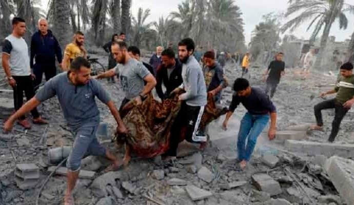  52 of family killed in gaza after Israel bomb attack 