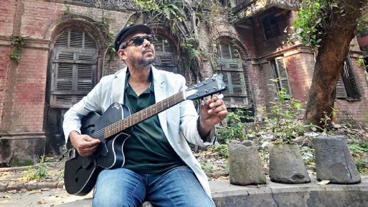 Anjan Dutt is writing his own autobiography details inside