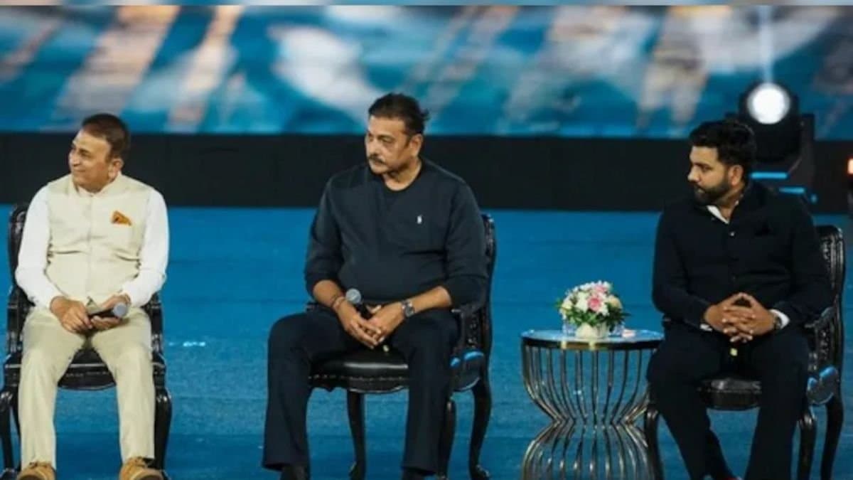 India captain Rohit Sharma wins hearts With his gesture for Ravi Shastri spt 