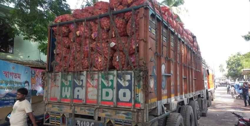 Ind-Ban: ‌এক মাস পর ফের ভারত থেকে বাংলাদেশে আলু রপ্তানি শুরু 