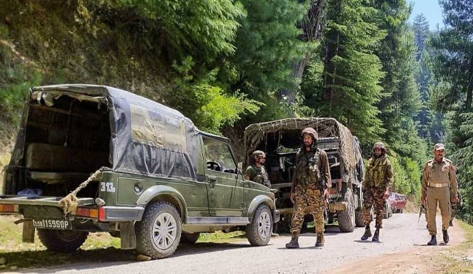 Army chief to review security gnr