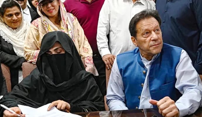 Imran Khan: ‌‌ইমরান–বুশরা ইদ্দত মামলায় ১০ দিনের মধ্যে সিদ্ধান্ত দেওয়ার নির্দেশ হাইকোর্টের