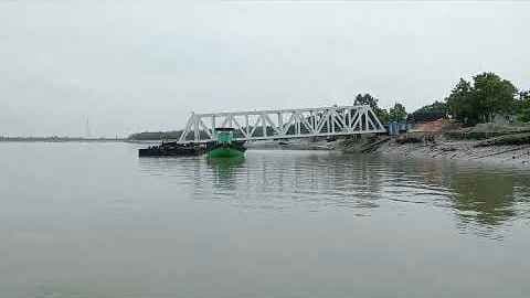 Mother threw her daughter in the river in a fit of rage 