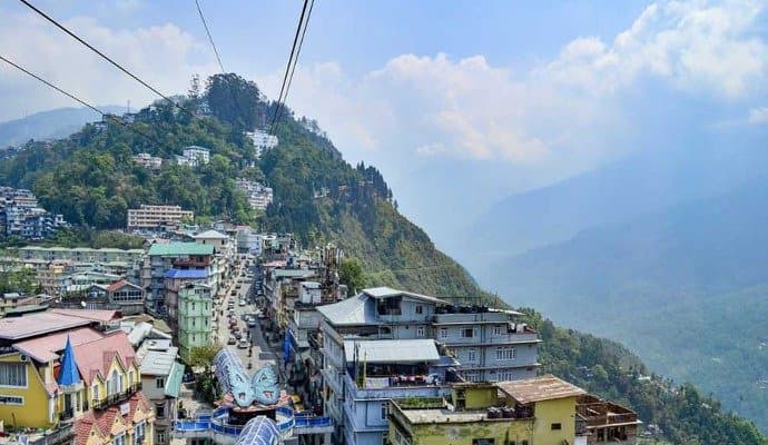 Sikkim: সিকিমে ঢুকতে গেলে পর্যটকদের গাড়িতে আবর্জনার ব্যাগ রাখা বাধ্যতামূলক, নির্দেশ না মানলেই জরিমানা 