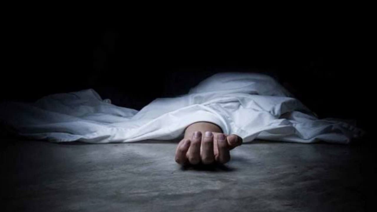 Death: সুইমিং পুল থেকে উদ্ধার নয় বছরের বালিকার দেহ, চাঞ্চল্য বেঙ্গালুরুতে