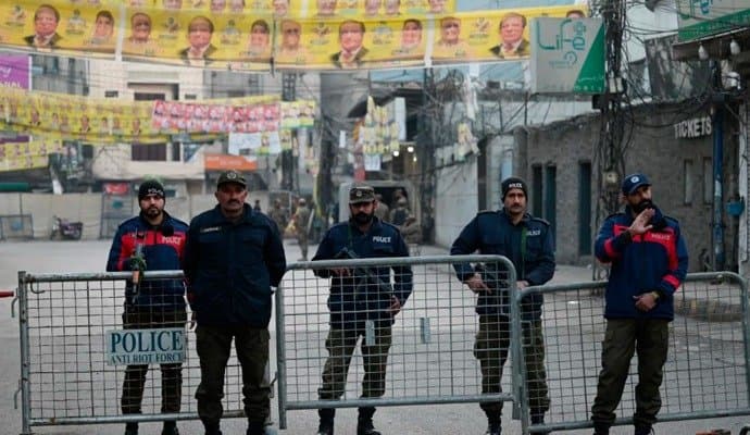 Pakistan Suspends Mobile Phone Services As Voting On For New Government
