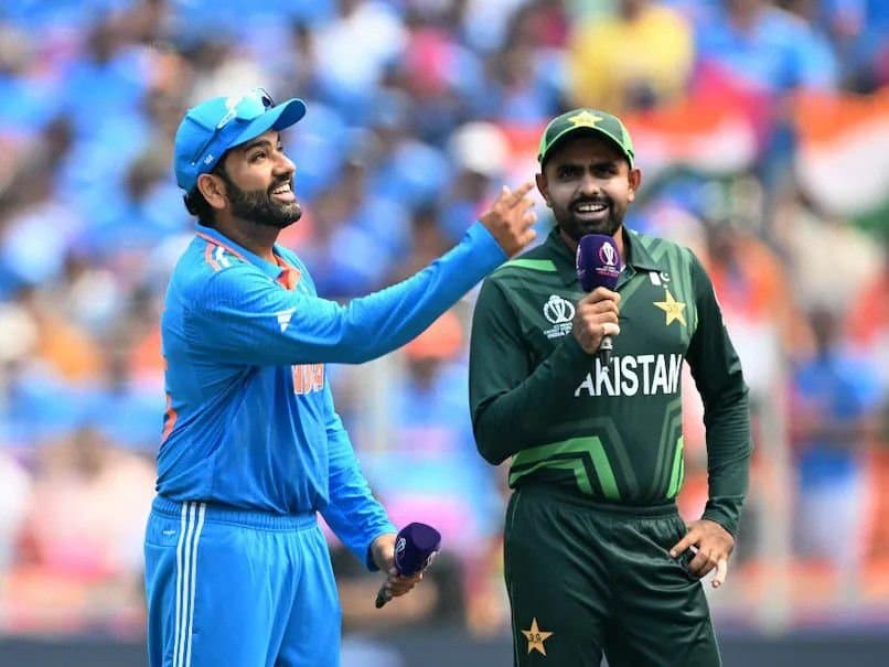 India-Pakistan: মেঘলা আকাশ, ভারত-পাকিস্তান ম্যাচে বৃষ্টির সম্ভাবনা