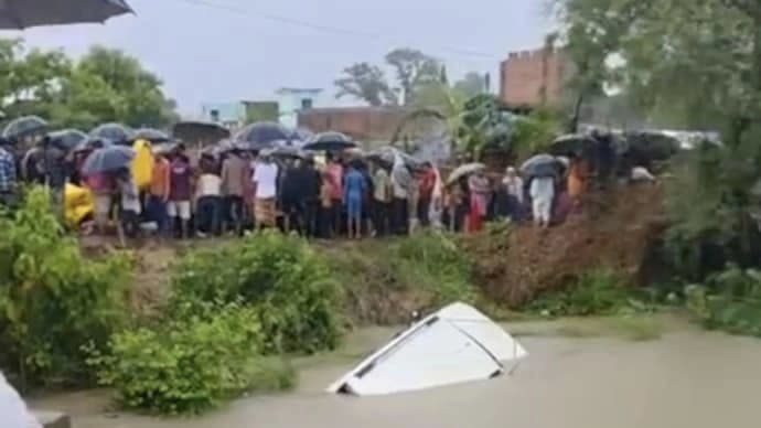  11 Die As Car Plunges Into Canal In Uttar Pradesh