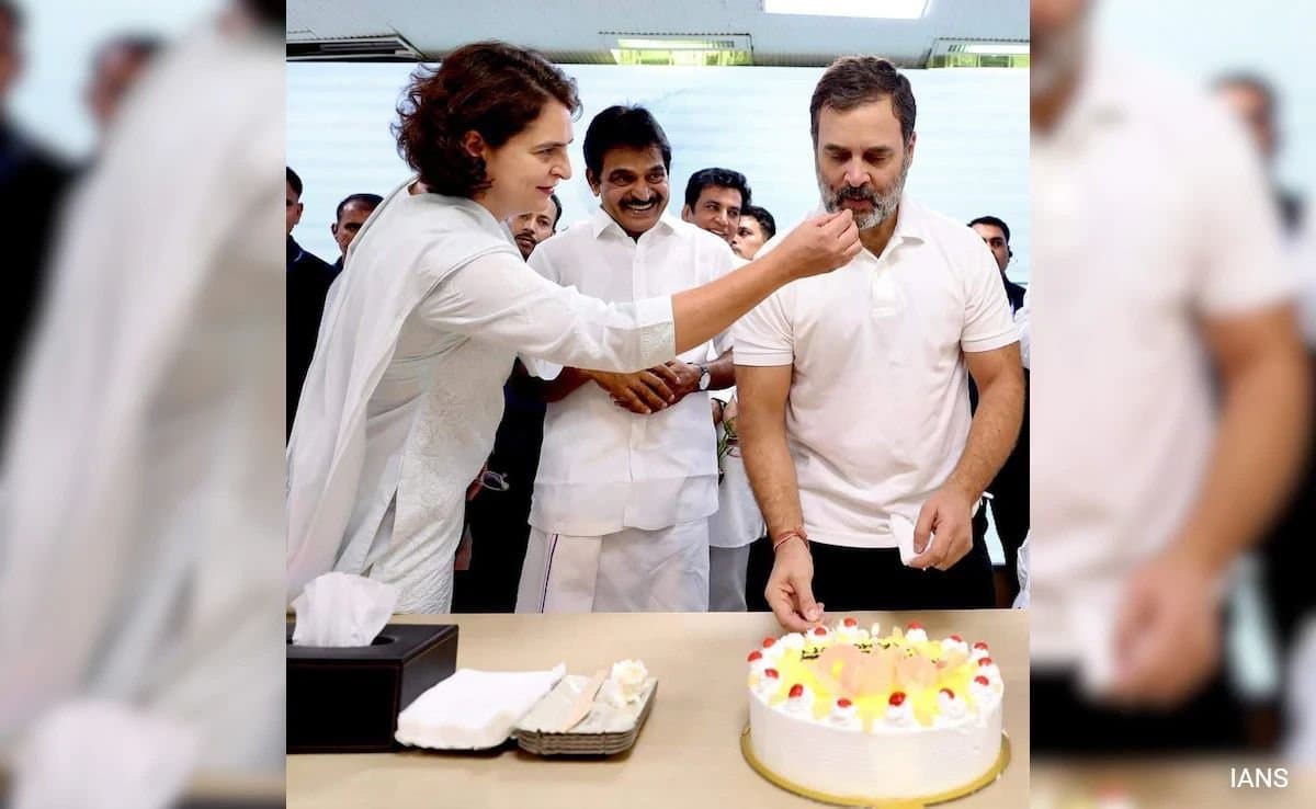 Birthday : রাহুল গান্ধীর জন্মদিনে তাঁকে নিজের 'পথপ্রদর্শক ' বলে শুভেচ্ছা জানালেন প্রিয়াঙ্কা গান্ধী 