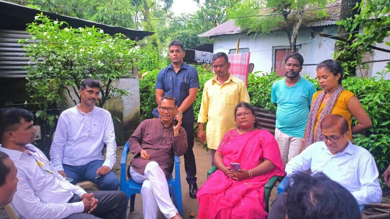 Two boy killed after elephant attack, jalpaiguri mp visits victims family gnr 