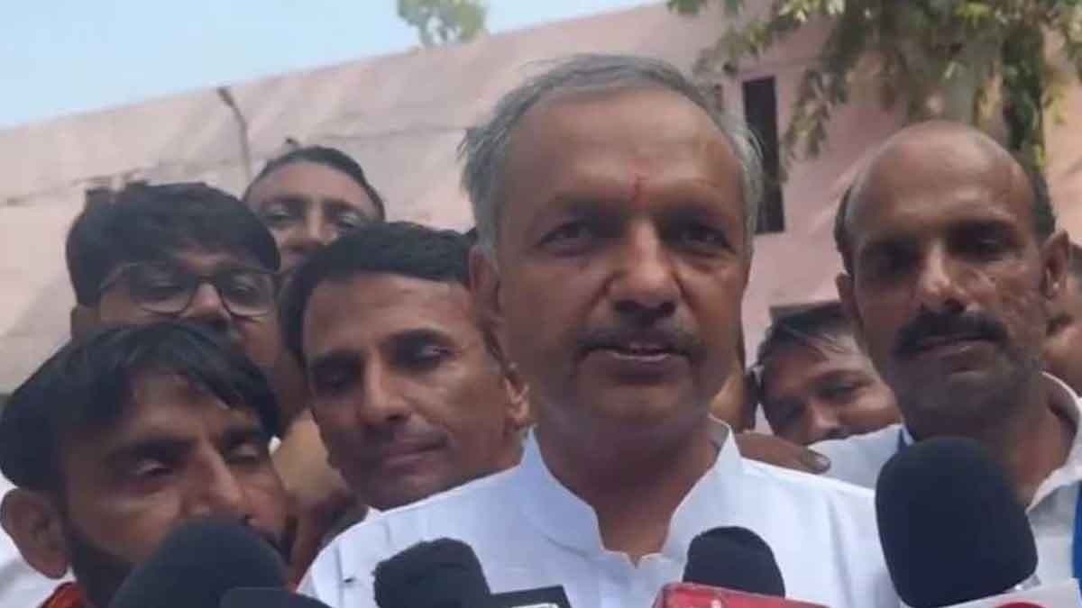 BJP's New Haryana MLA Sunil Sangwan Gave Ram Rahim six Paroles_gnr