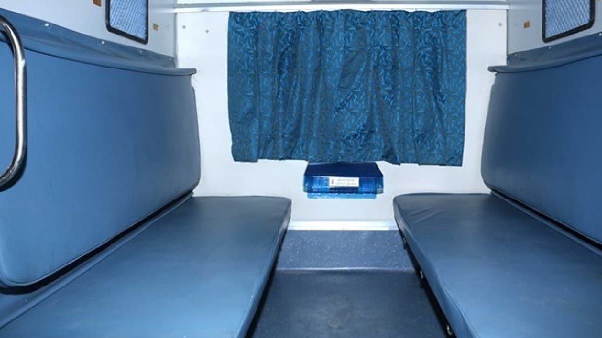 Ticketless Passenger Throws Weight Around In AC Coach gnr 