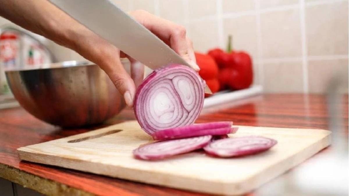 By following these tricks for cutting onions you will get instant relief from eye irritation and tears