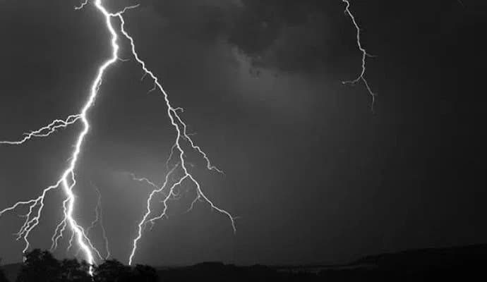 Lightning: দক্ষিণবঙ্গে বাজ পড়ে মৃত ৩ 
