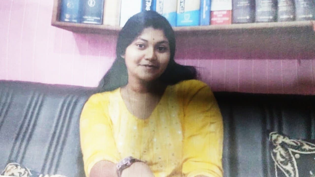 Young girl has end her life at Kakdwip