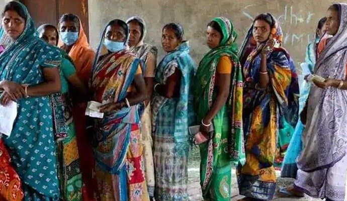 দুপুর ১টা পর্যন্ত বাংলার কোন জেলায় কত ভোট, জানাল কমিশন