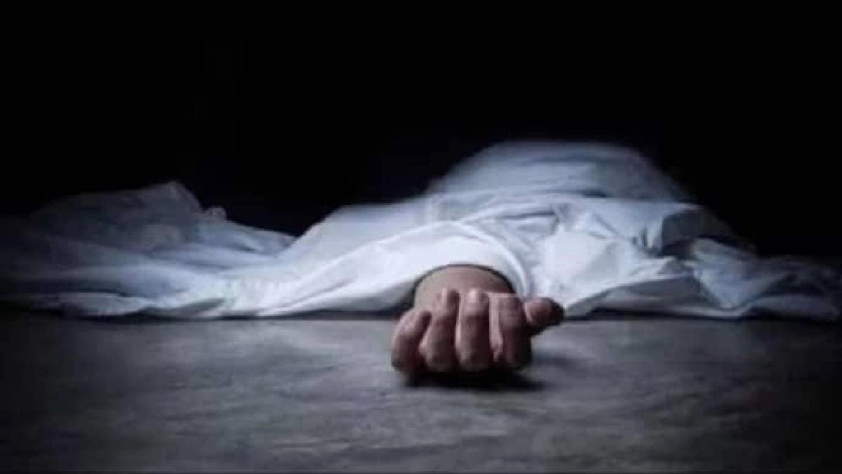  সমাজ মাধ্যমে সহপাঠীদের বিরুদ্ধে মানসিক অত্যাচারের অভিযোগ, আত্মঘাতী হলেন দেশের নামী শিক্ষা প্রতিষ্ঠানের ছাত্র 