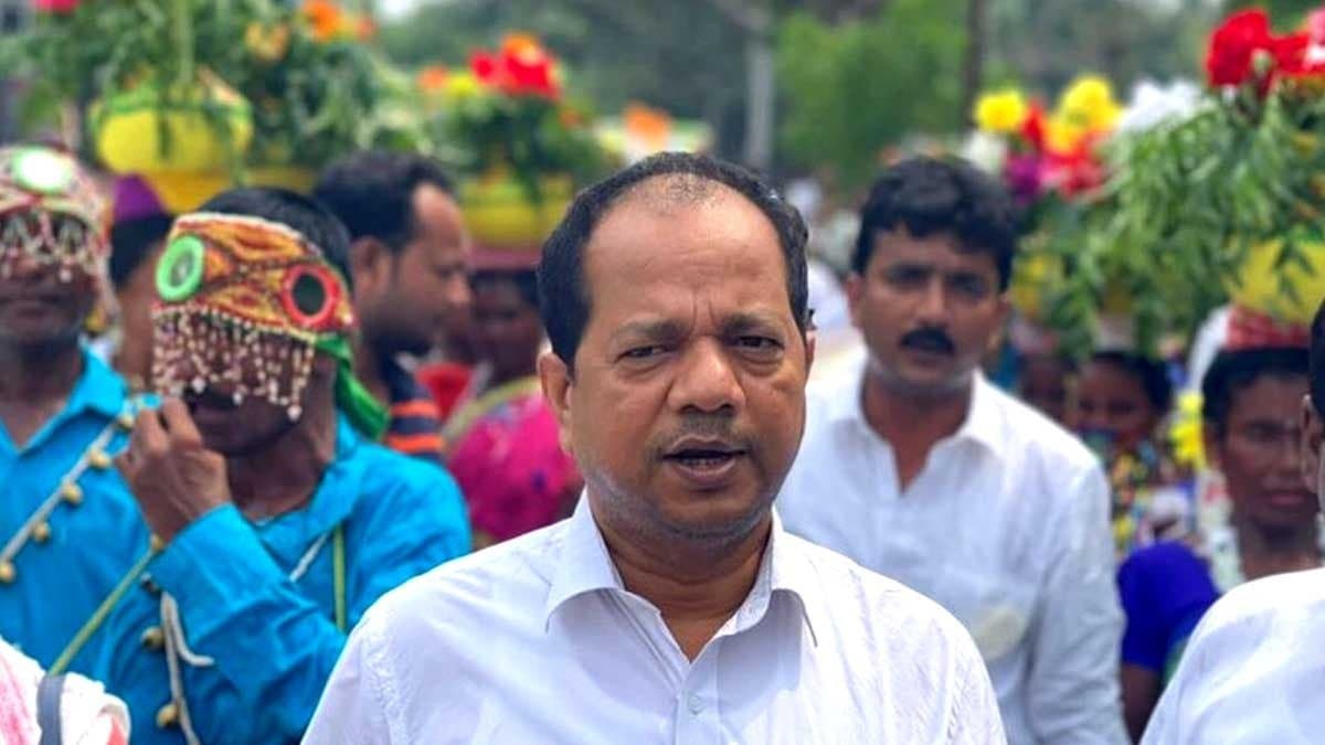 Jakir Hossain was admitted in South India Hospital for operation gnr 