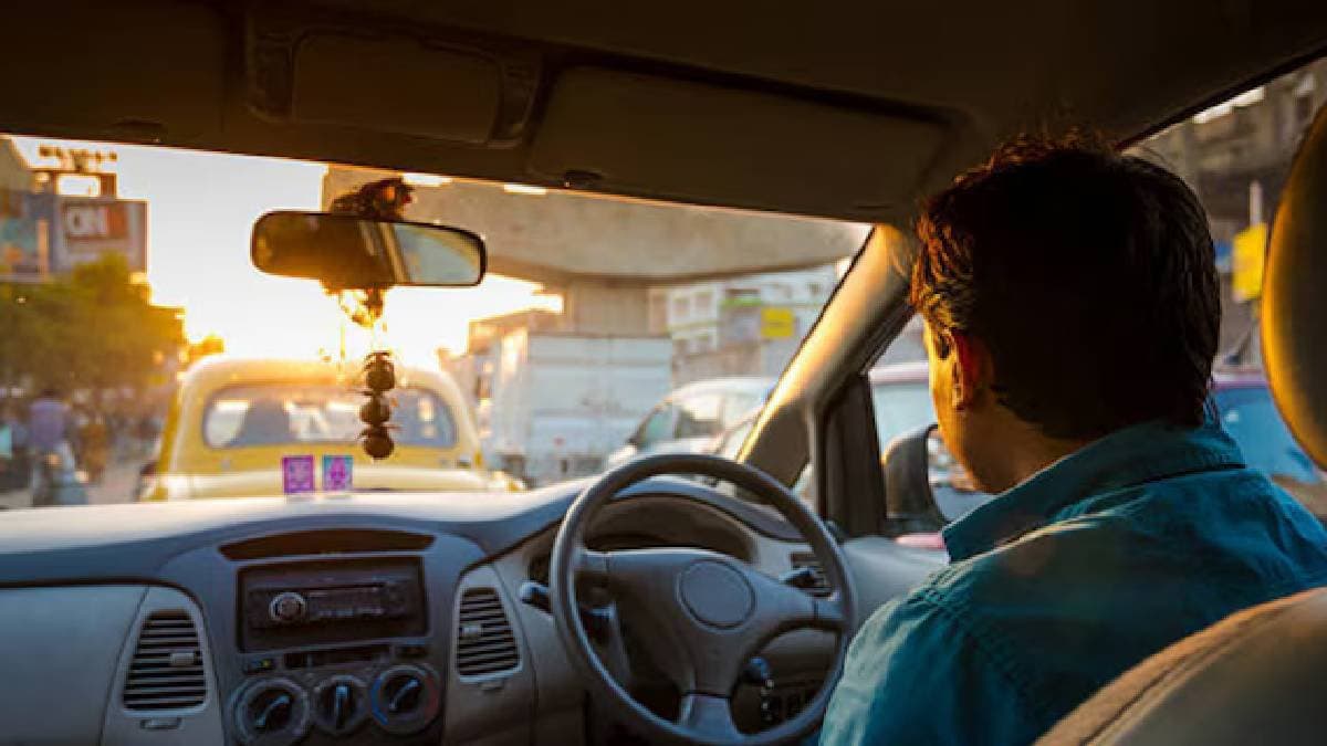 rapido driver helps woman deliver baby in his cab at gurugram