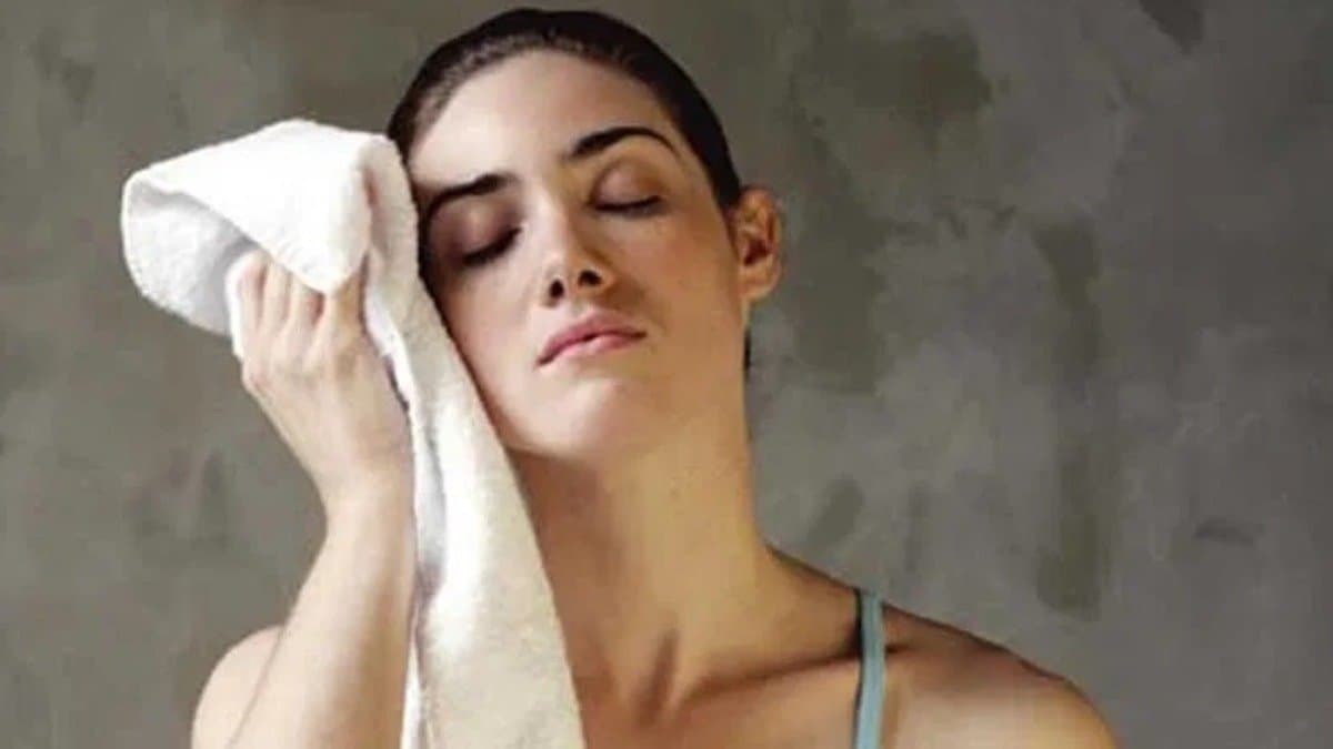 What are the reasons for too much sweating lif