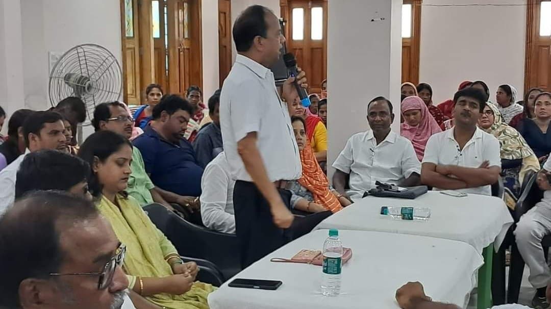 Tmc is going to increase public relation in the time of durga puja to get voting percentage