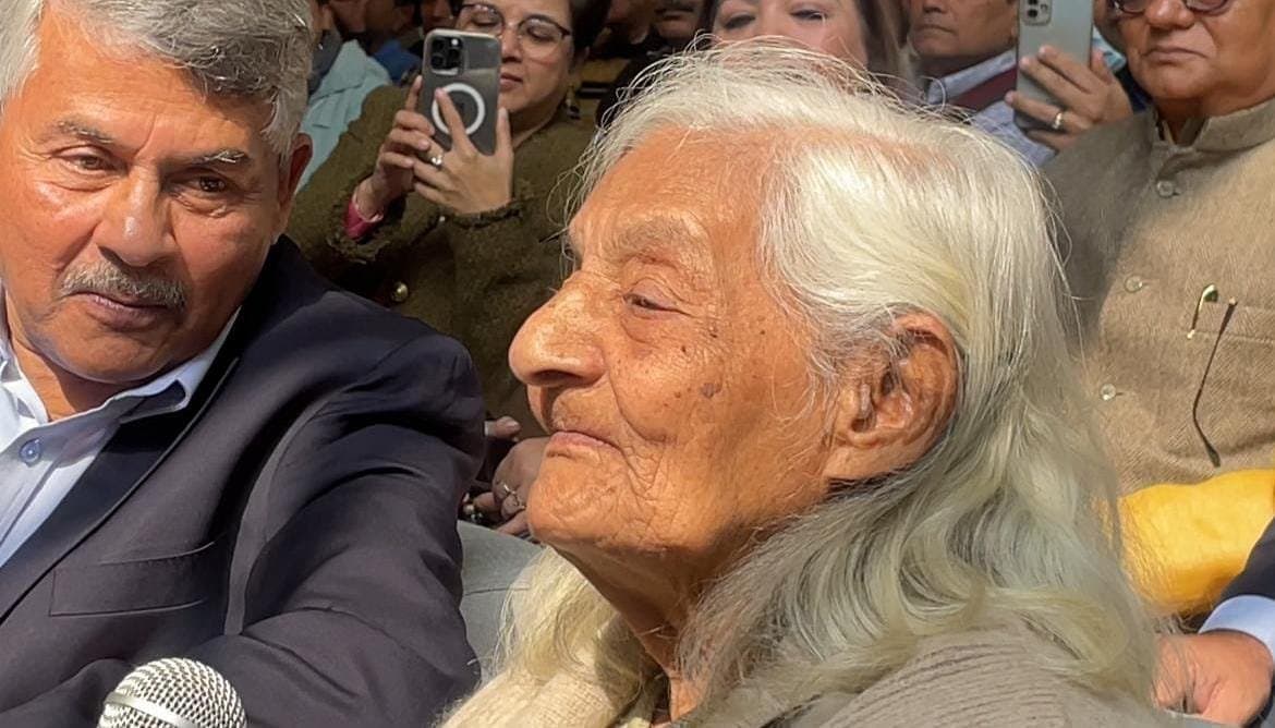 95 years old bharati asha sohay at netaji bhawan kolkata