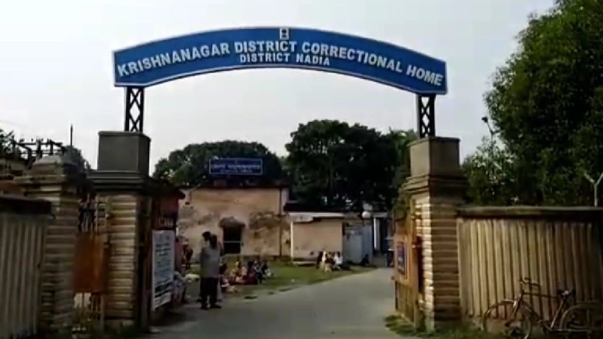 During TI parade mother of deceased Ishita Mullick tried to vent out her anger on Deshraj Singh the accused killer