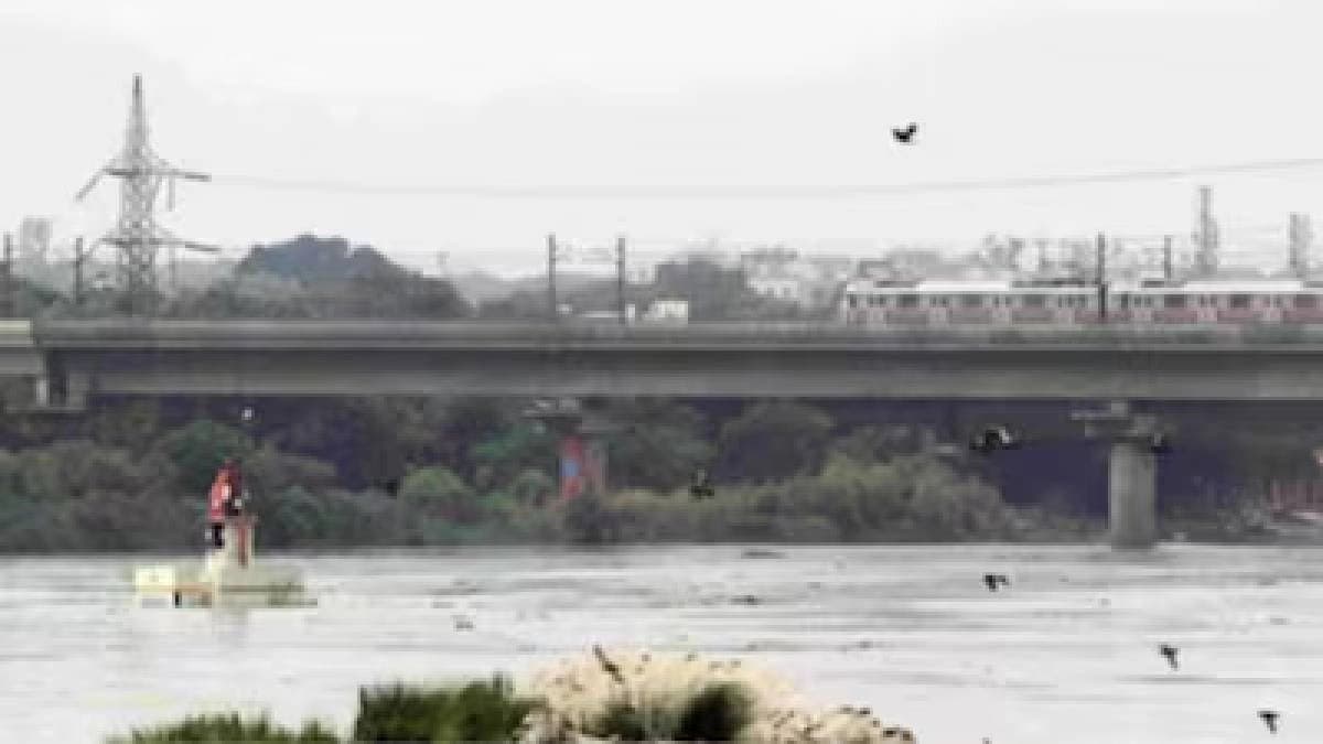 Yamuna Nears Danger Mark Delhi Govt Issues Flood Alert After Haryana Releases Water