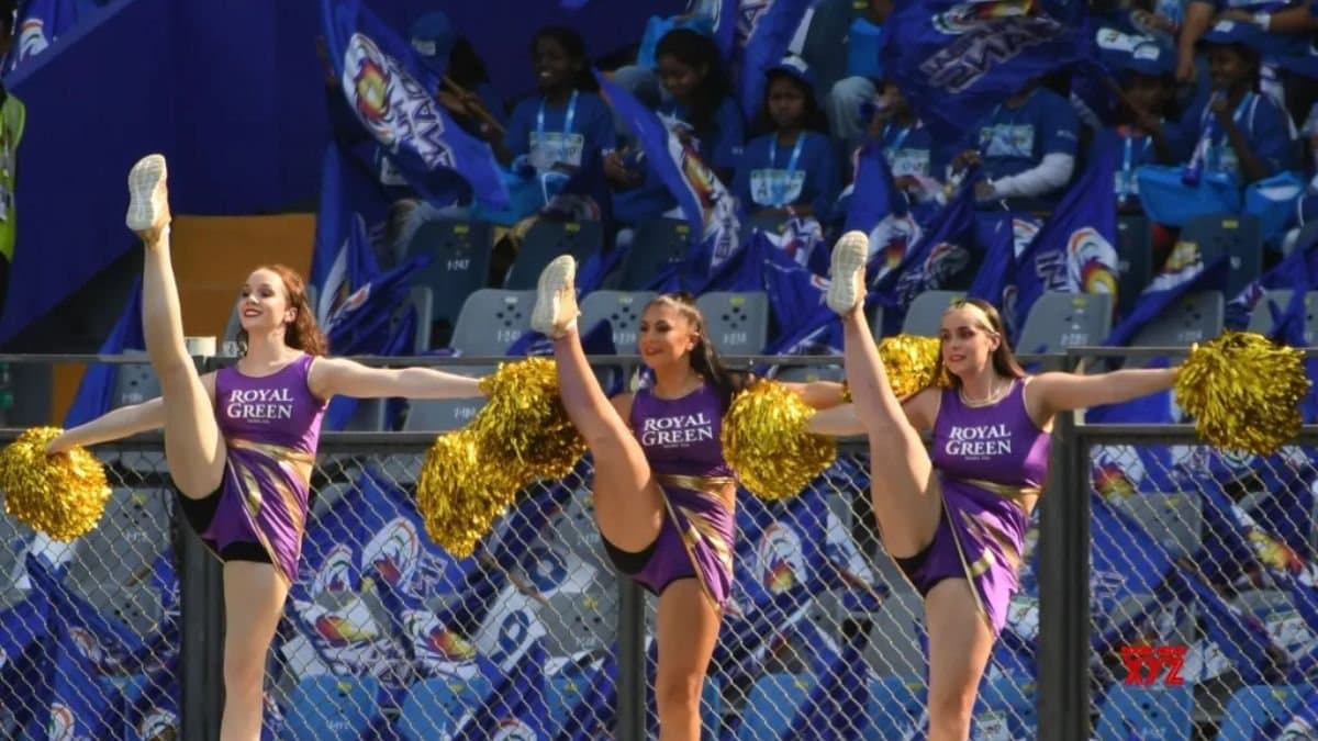 Here lies the amount of money earned by cheerleaders from IPL  spt 