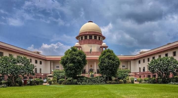 Supreme Court: ওবিসি শংসাপত্র বাতিলের রায়কে চ্যালেঞ্জ জানিয়ে সুপ্রিম কোর্টে রাজ্য সরকার