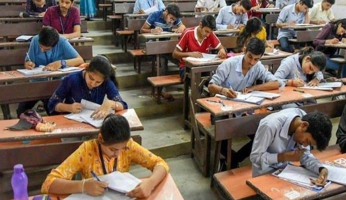 Joint Entrance Exam: প্রত্যেক কেন্দ্রে রাখতে হবে জেনারেটর-ওআরএস, রবিবার জয়েন্টের আগে নির্দেশিকা বোর্ডের