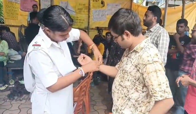 RG Kar Incident update, raksha bandhan being celebrated in the ongoing protest gnr 