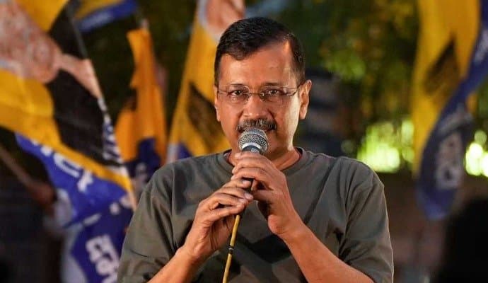Aravind Kejriwal: জেল থেকে বেরিয়েই পুরোদমে ভোটের প্রচারে কেজরিওয়াল