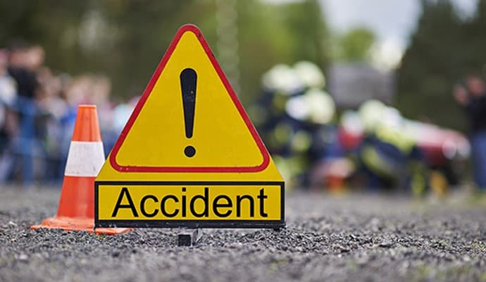 Accident: ‌বারুইপুরে ভয়াবহ দুর্ঘটনা, মৃত দুই ব্যবসায়ী