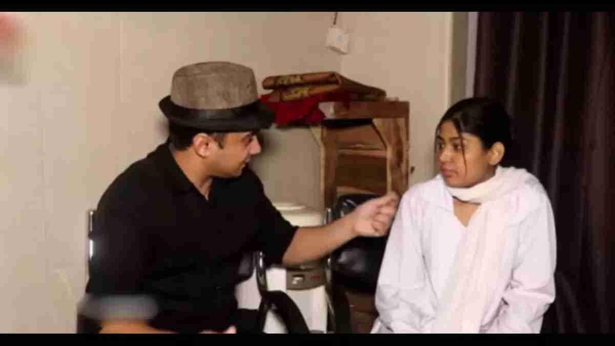 Pakistani family become rich by  begging