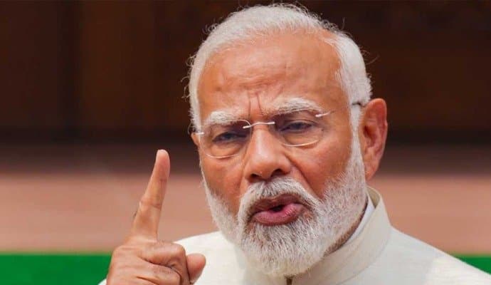 Narendra Modi: 'কংগ্রেসের অধিকার নেই সংবিধানের প্রতি ভালবাসা দেখানোর': মোদি