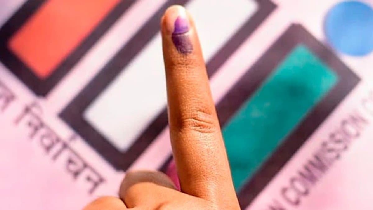 Same epic number shows two different voters