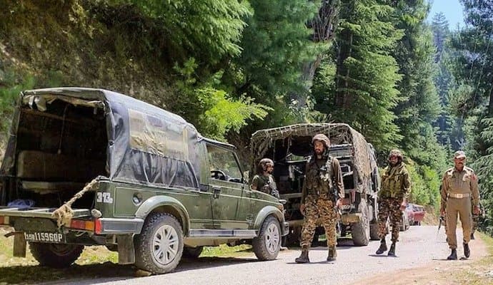 Heavy firing as army foils infiltration bid in JK’s Battal sector, 1 army injured