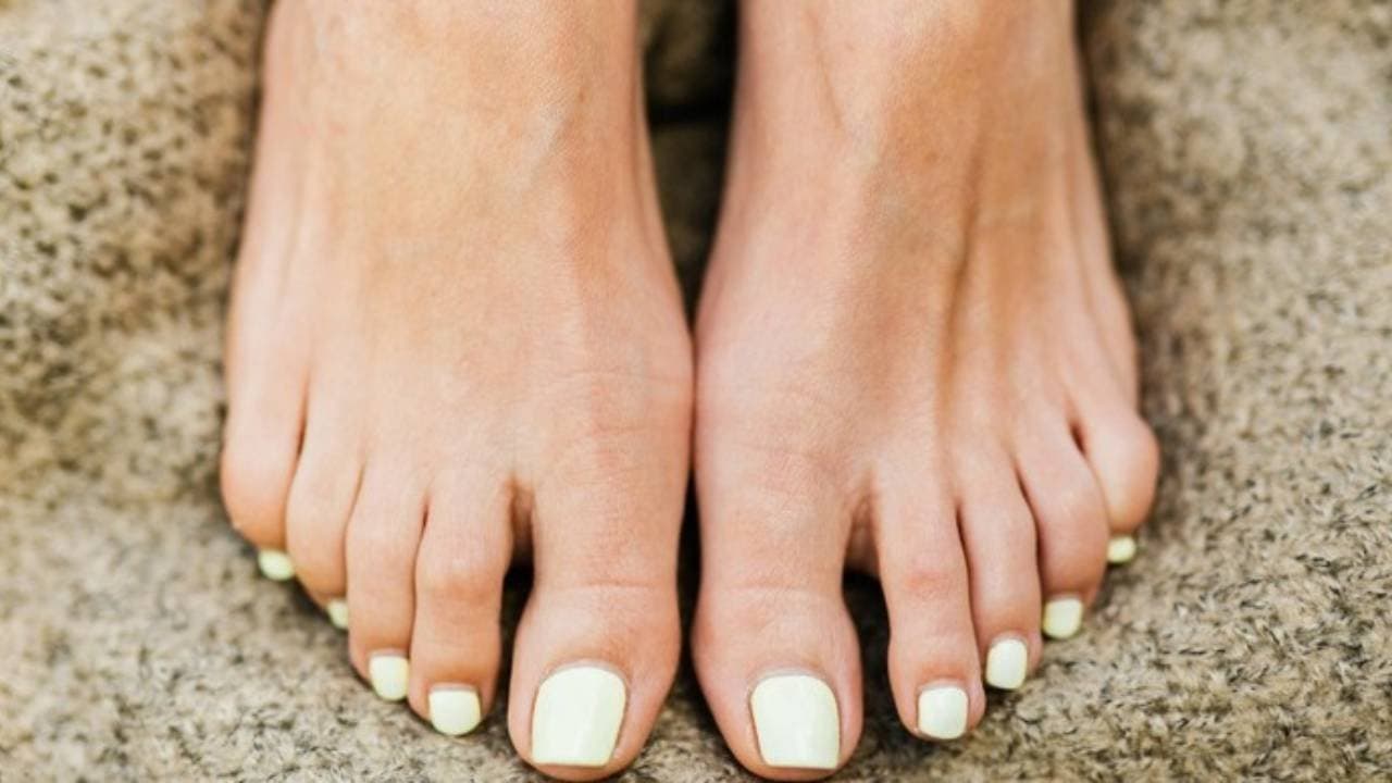 Your toes give early warnings of vitamin B12 deficiency before any blood test