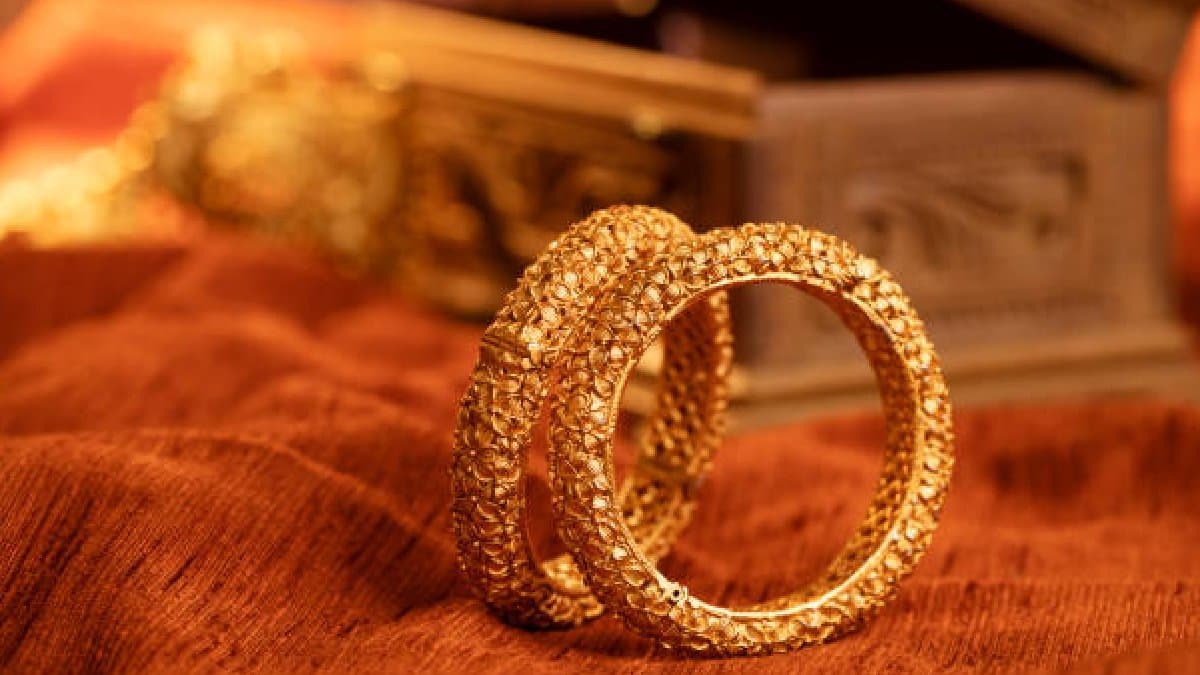 Gold Price Today again Big Fall in Gold Price Check 22 and 24 Carat Gold Rate on 20 May