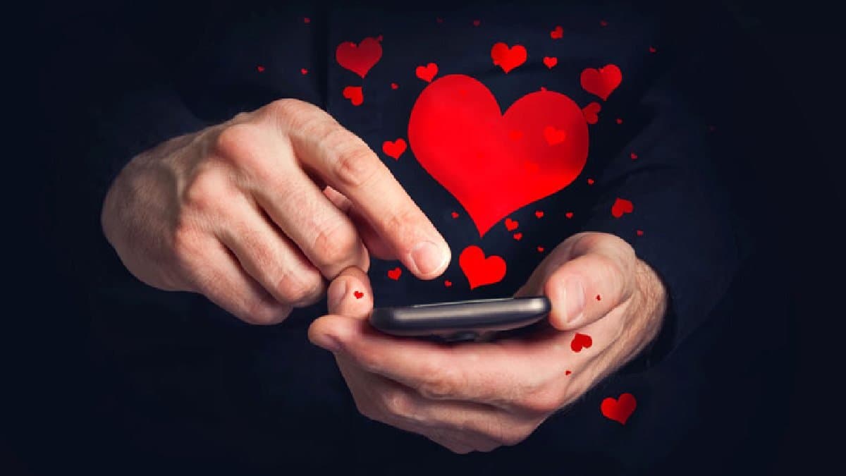 Different coloured heart emoji signifies different meanings