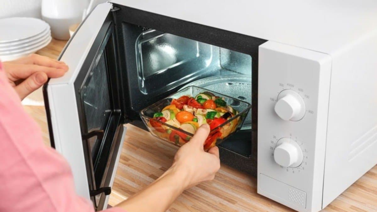 Not only cooking or heating these surprising hacks microwave can do instantly 
