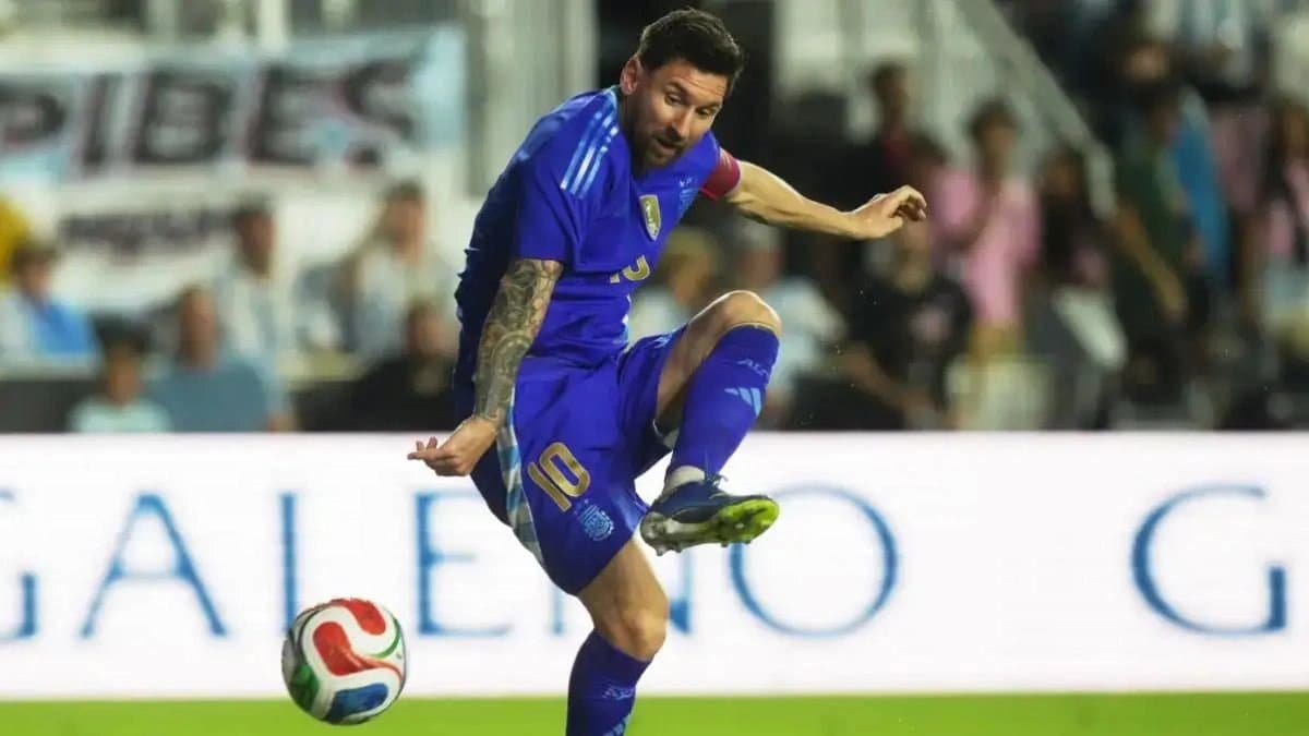 Lionel Messi managed to break a world record and achieve a feat that no other footballer before him has ever achieved